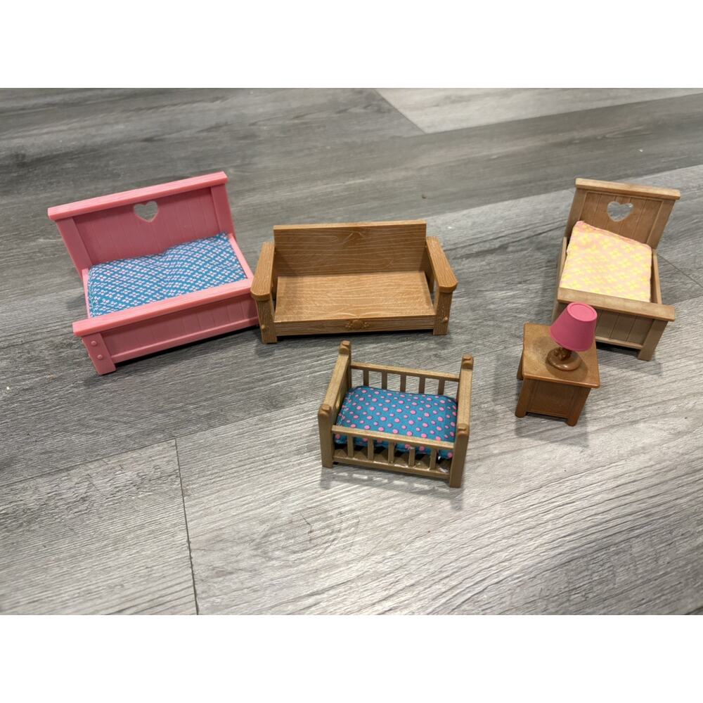 Lil Woodzeez Furniture Lot Couch Pink Living Room end table lamp